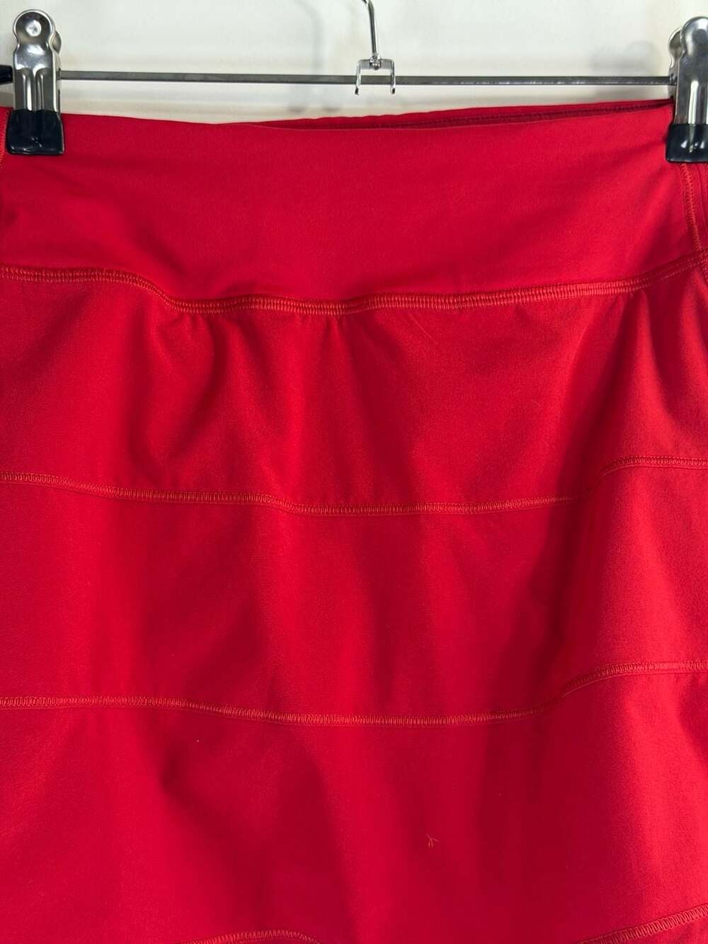 Lululemon Pace Rival Mid-Rise Skirt in Dark Red Size 2 - Picture 2 of 6